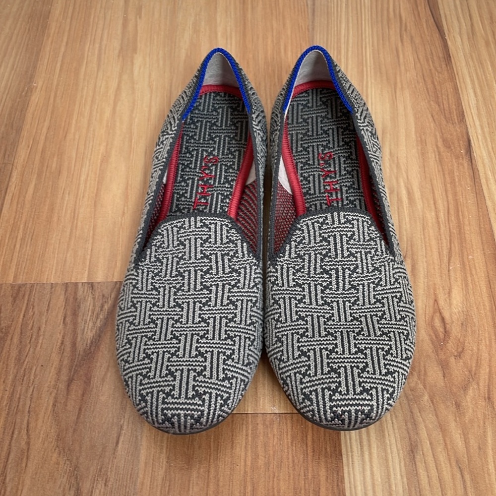Rothy’s loafer, size 6, grey patterned